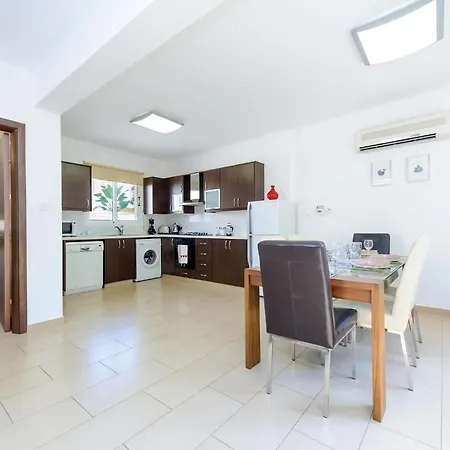 Villa Petra Aq Pv5 *